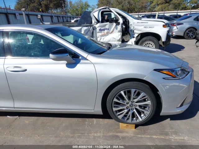 58AD11D1XMU002980 Lexus ES 250