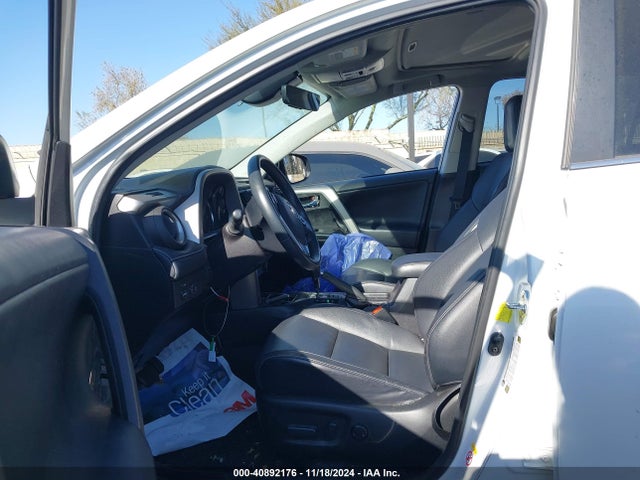 2T3YFREV2JW477195 Toyota Rav4 Limited/platinum