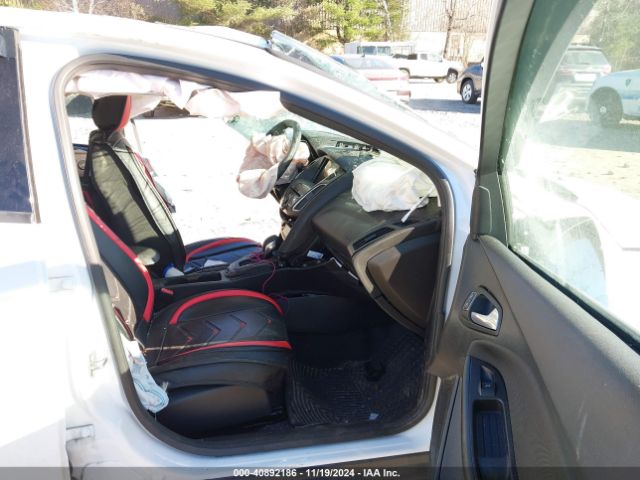 1FADP3H29JL298073 Ford FOCUS SEL