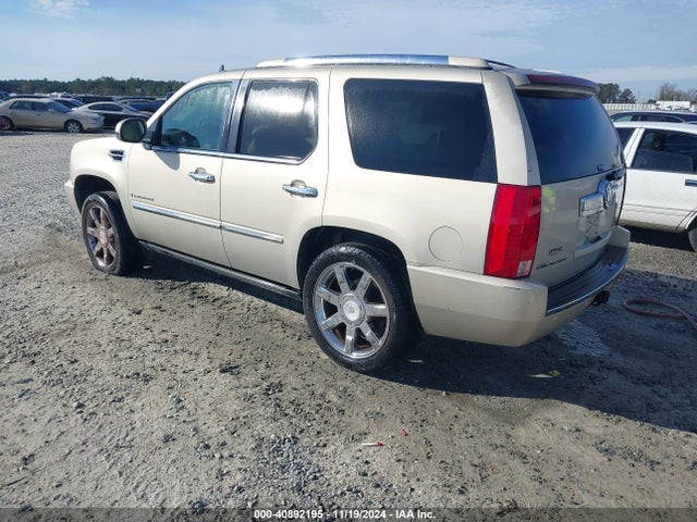2007 CADILLAC ESCALADE 1GYEC63847R311674 Photo 2