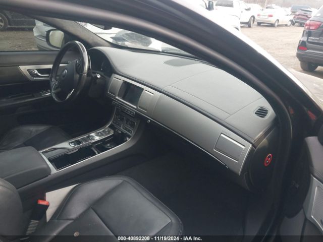 SAJWJ0FFXF8U76500 Jaguar Xf 3.0 Portfolio/3.0 Sport