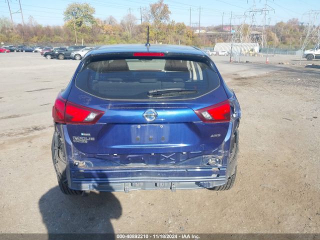 JN1BJ1CR2JW265249 Nissan Rogue Sport S