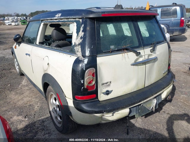 2013 MINI CLUBMAN WMWZF3C56DT490007 Photo 2