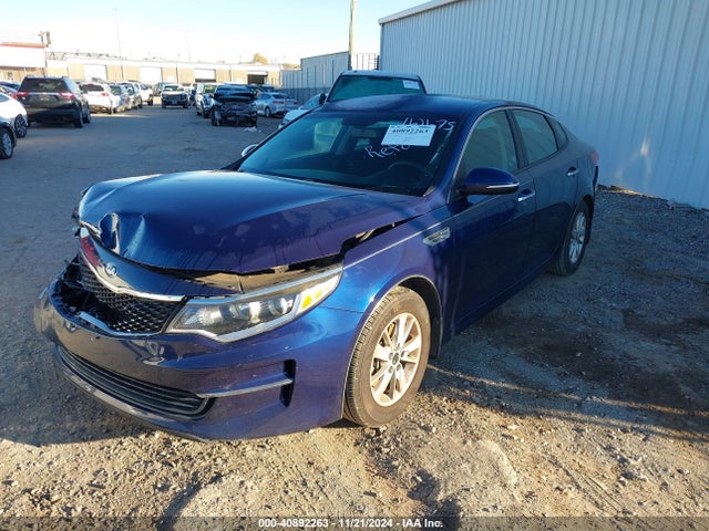KIA Optima Lx 2017 5XXGT4L30HG162675 Image 2
