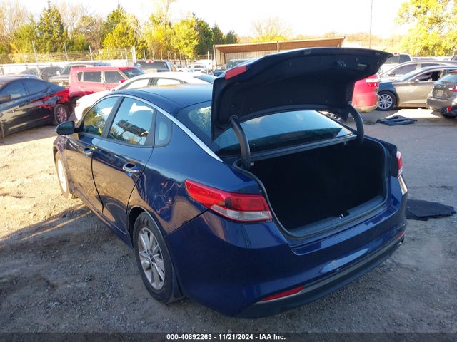 KIA Optima Lx 2017 5XXGT4L30HG162675 Image 3