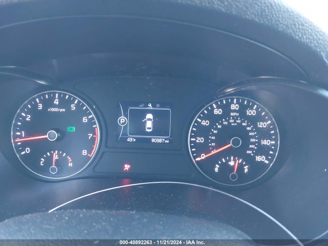 KIA Optima Lx 2017 5XXGT4L30HG162675 Image 7