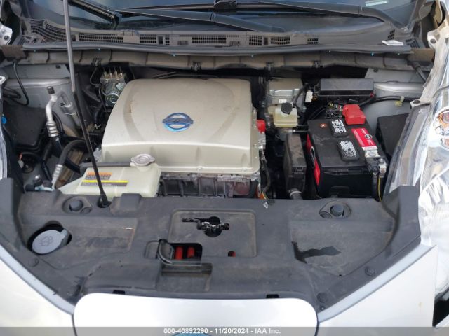 1N4AZ0CP5FC316879 Nissan LEAF S