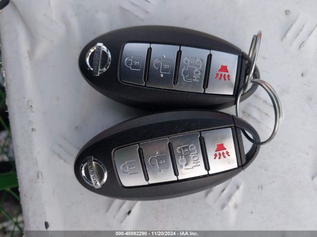 1N4AZ0CP5FC316879 Nissan LEAF S