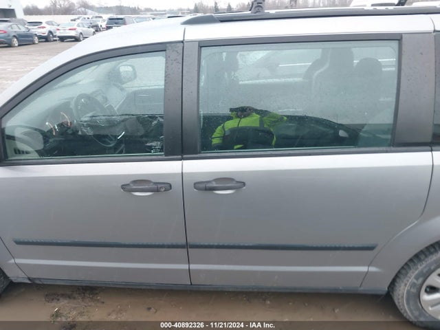 2C4RDGBG5GR115319 Dodge Grand Caravan Se/sxt