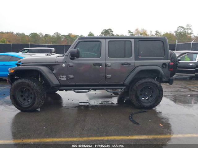 1C4HJXDG3JW278258 Jeep Wrangler Unlimited Sport S 4x4