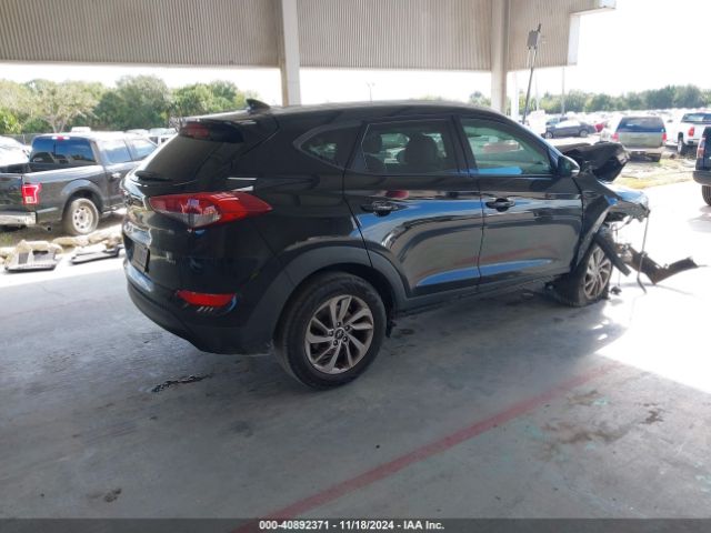 KM8J3CA44HU534360 Hyundai Tucson Se Plus