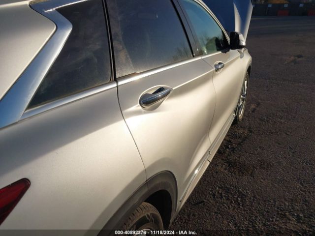 3PCAJ5M31KF128075 Infiniti Qx50 Essential