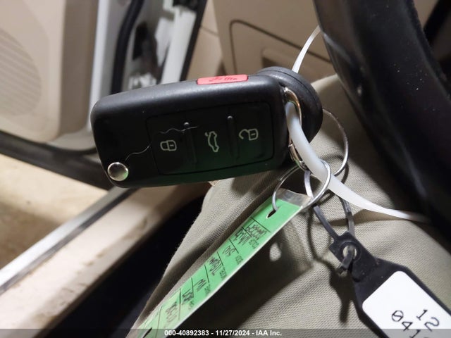 WVGBV7AX5HK022229 Volkswagen Tiguan 2.0t/s
