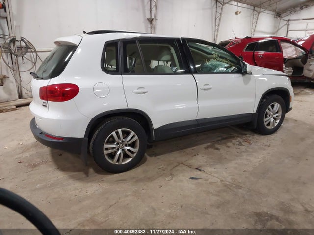 WVGBV7AX5HK022229 Volkswagen Tiguan 2.0t/s