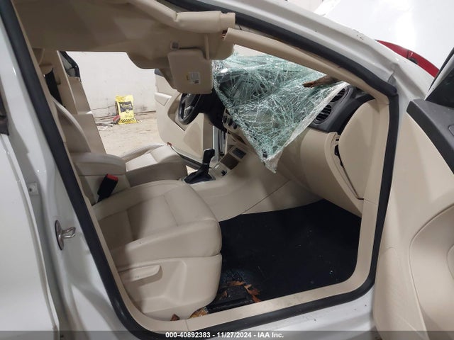 WVGBV7AX5HK022229 Volkswagen Tiguan 2.0t/s