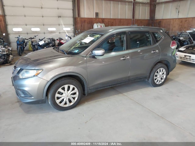 Nissan ROGUE S 2015 KNMAT2MV9FP591295 Image 2