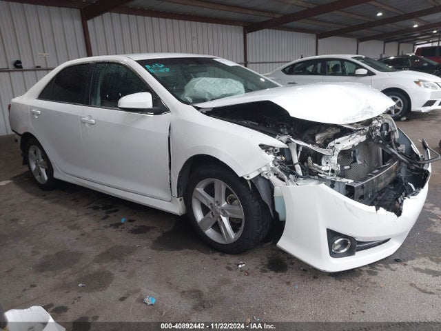 2014 4T1BF1FK1EU759757 main image