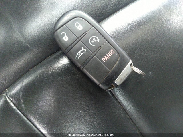 Chrysler 200 C 2015 1C3CCCCB2FN636695 Image 11