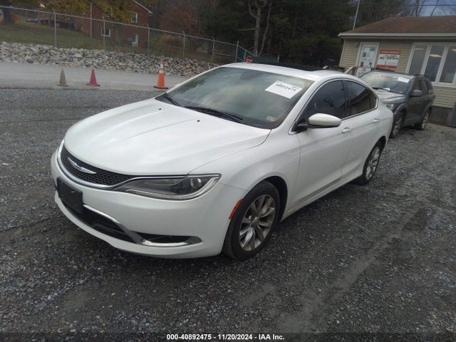 Chrysler 200 C 2015 1C3CCCCB2FN636695 Image 2
