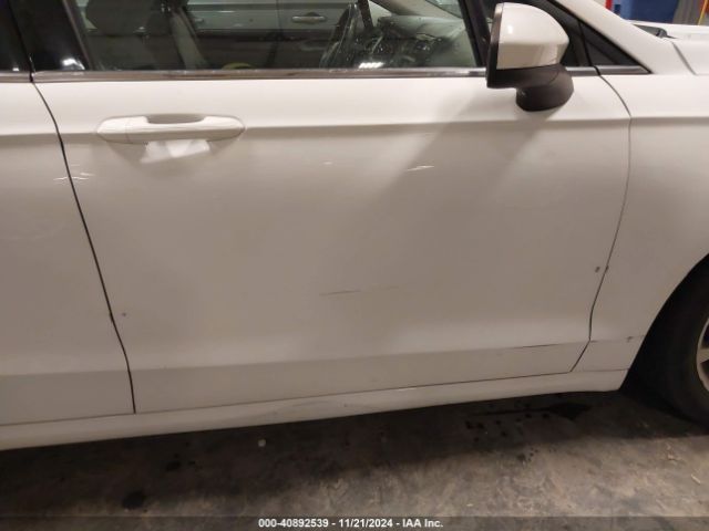 3FA6P0H73HR160110 Ford FUSION SE