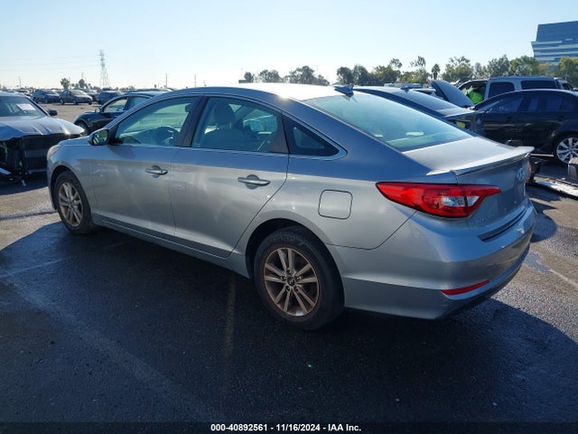Hyundai SONATA SE 2016 5NPE24AFXGH322975 Image 3