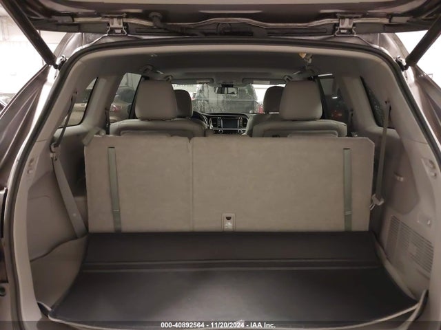 Toyota Highlander Xle 2019 5TDJZRFH5KS574685 Image 12