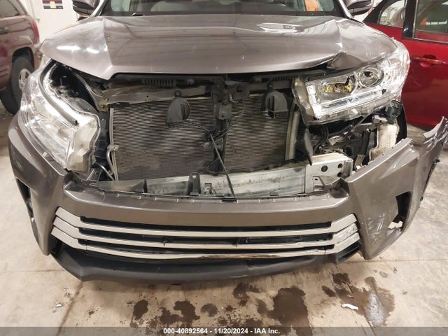 Toyota Highlander Xle 2019 5TDJZRFH5KS574685 Image 6