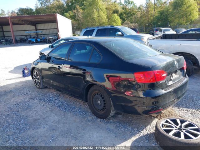 3VW2K7AJ2EM438393 Volkswagen Jetta 2.0l S