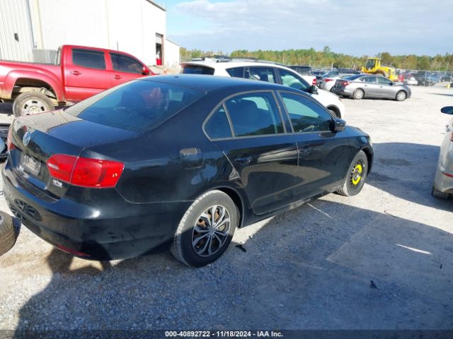3VW2K7AJ2EM438393 Volkswagen Jetta 2.0l S