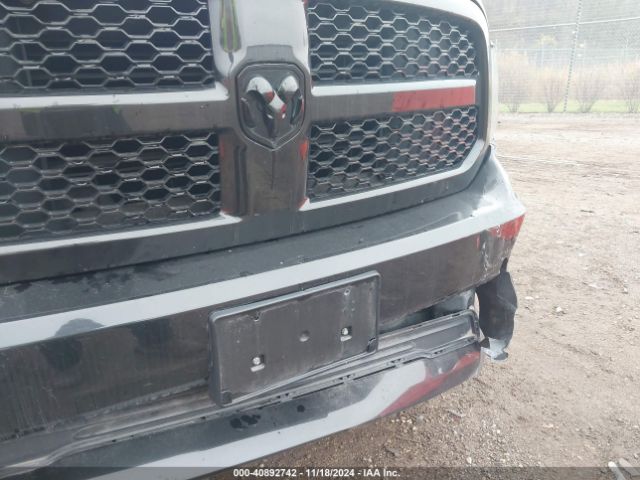 3C6RR7KT0JG178685 RAM 1500 Express  4x4 5'7 Box