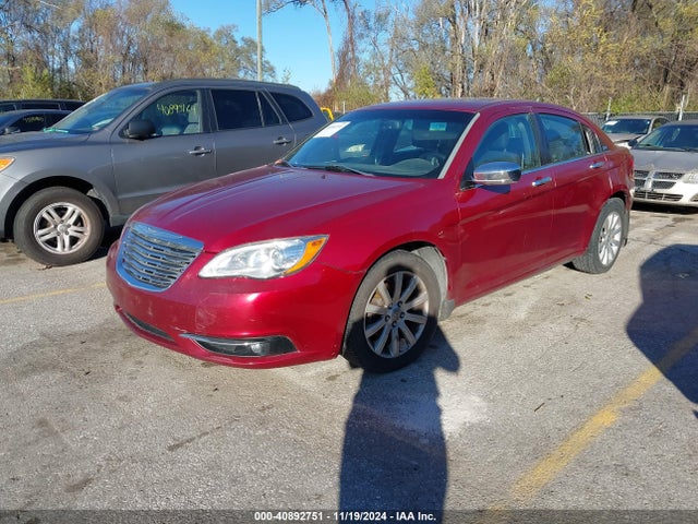 Chrysler 200 Limited 2014 1C3CCBCG2EN134192 Image 2