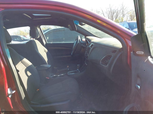 Chrysler 200 Limited 2014 1C3CCBCG2EN134192 Image 5