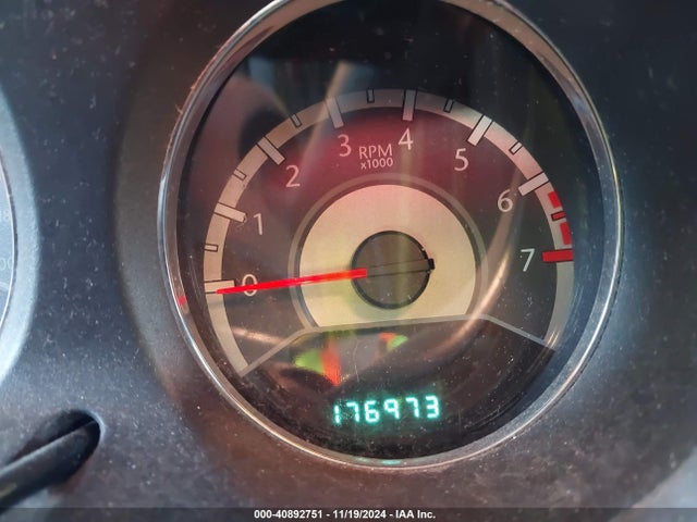 Chrysler 200 Limited 2014 1C3CCBCG2EN134192 Image 7