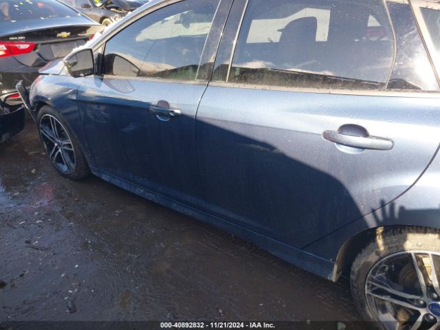 1FADP3L99JL289474 Ford FOCUS ST