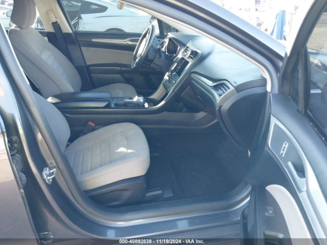 3FA6P0G75LR160832 Ford FUSION S
