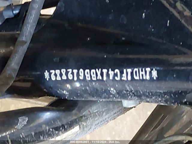 2011 HARLEY-DAVIDSON FLHTCU 1HD1FC41XBB612882 Photo 9