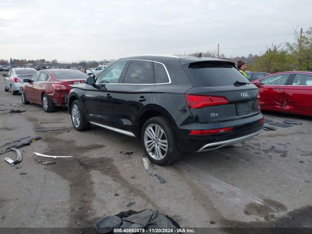 WA1BNAFY3J2248613 Audi Q5 2.0t Premium/2.0t Tech Premium