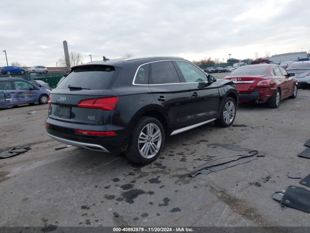 WA1BNAFY3J2248613 Audi Q5 2.0t Premium/2.0t Tech Premium