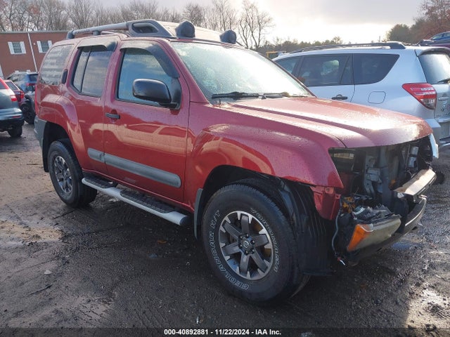 2014 5N1AN0NW1EN815669 main image