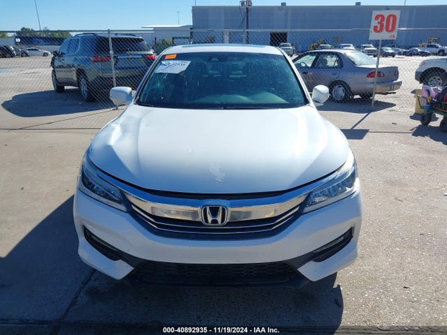 Honda ACCORD LX 2017 1HGCR2F37HA121180 Image 12