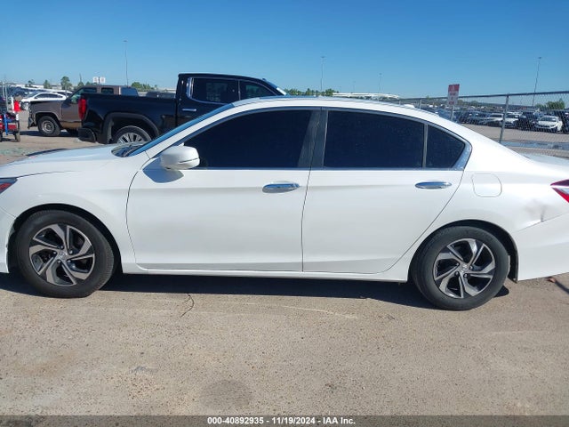 Honda ACCORD LX 2017 1HGCR2F37HA121180 Image 14