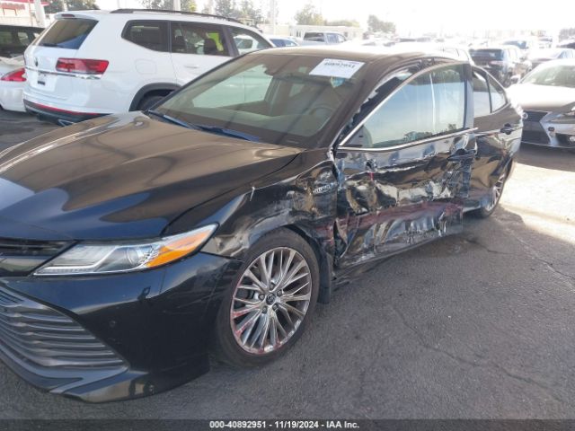 4T1B21HK3JU006234 Toyota Camry Hybrid Xle