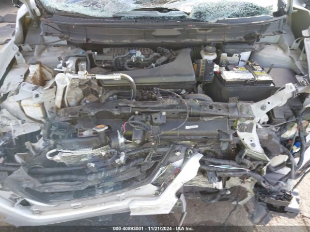 5N1AT2MV5LC737741 Nissan Rogue S Intelligent Awd
