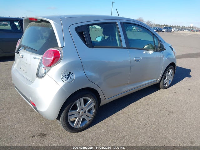 Chevrolet Spark 1lt Cvt 2015 KL8CD6S98FC793418 Image 4