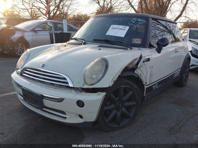 2005 MINI COOPER WMWRC33435TJ65848 Photo 1