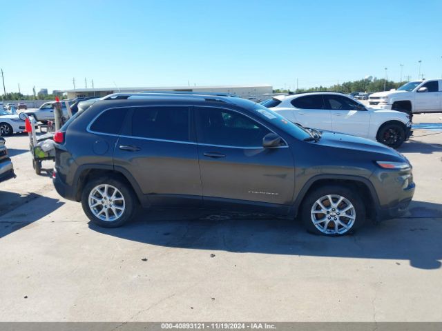 1C4PJLCS0FW631654 Jeep Cherokee Latitude