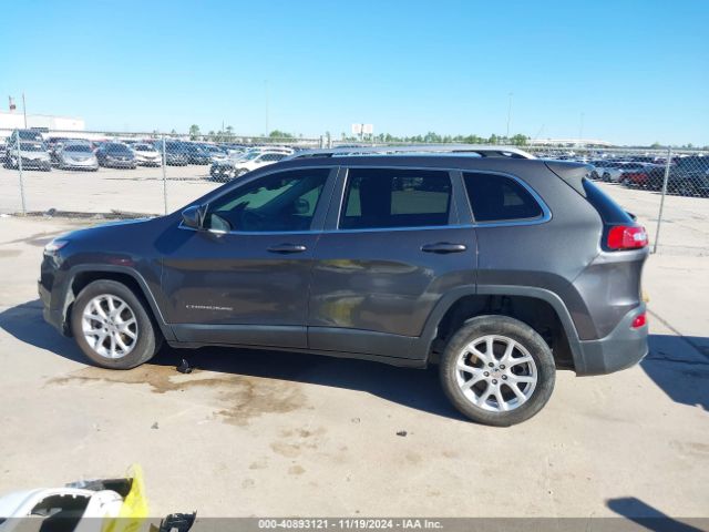 1C4PJLCS0FW631654 Jeep Cherokee Latitude