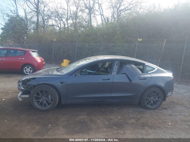 Tesla Model 3 Long Range/performance 2018 5YJ3E1EB2JF103695 Image 14