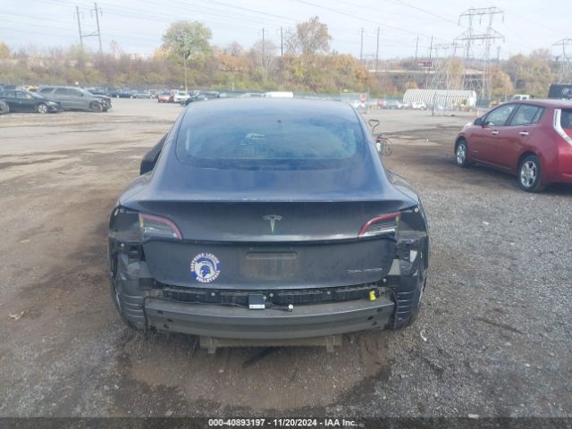 5YJ3E1EB2JF103695 Tesla Model 3 Long Range/performance