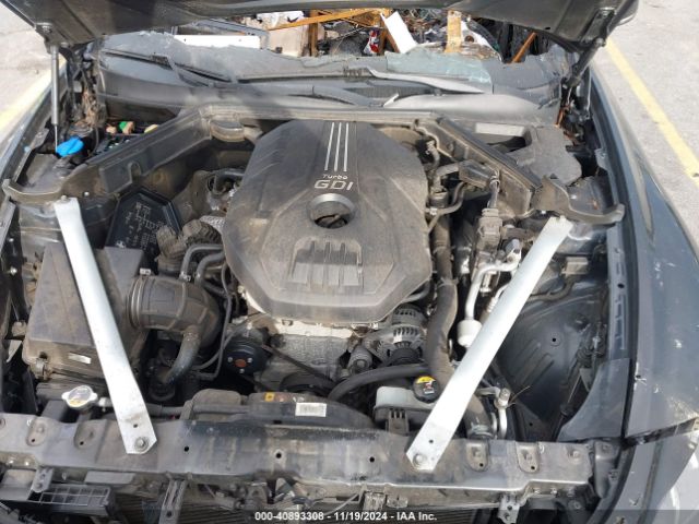 KNAE25LA1J6011067 KIA Stinger Premium
